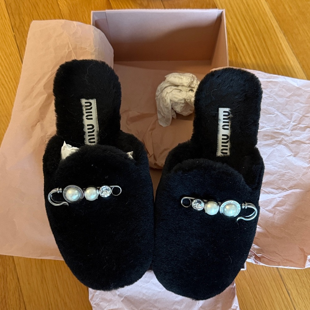 Miu Miu black shearling slides, size 6